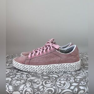 Golden Goose Pink Suede High End Sneakers